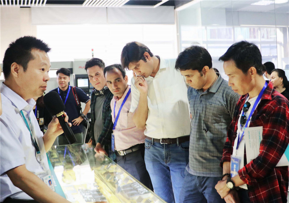 广东9001cc金沙以诚为本高快数控雕铣机